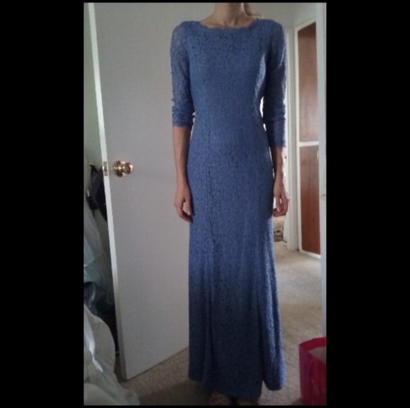 Unknown Dresses & Skirts - Dusty-blue lace bodycon dress with small train